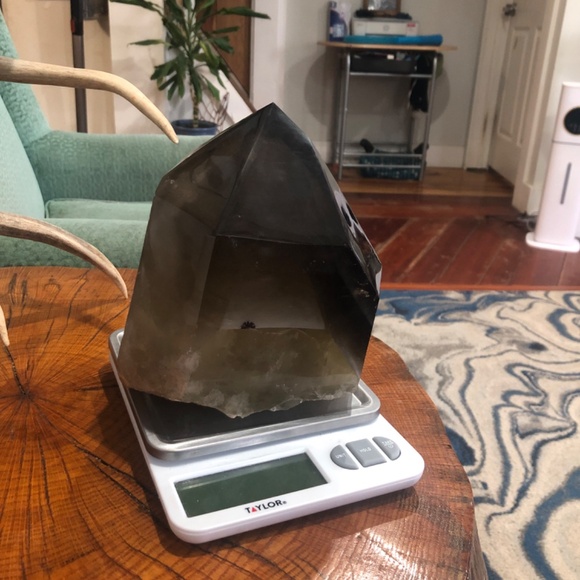 Phantom Smokey Quartz point 8 lbs+ 8 L